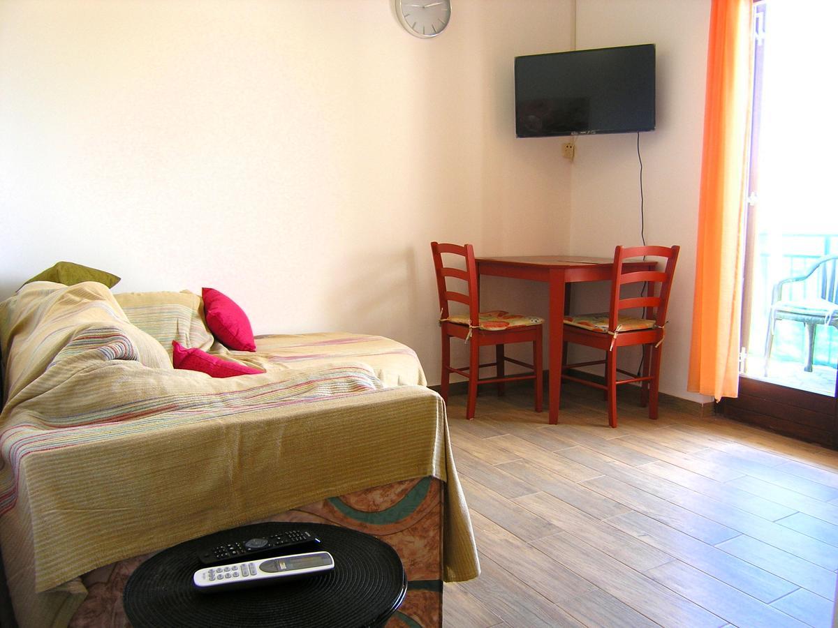 Apartman Braut Krk Town Exterior photo